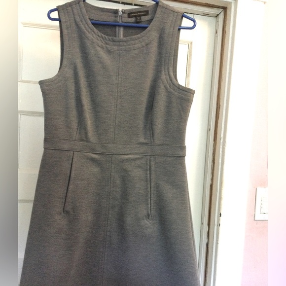 Sleeveless Grey jumper style Banana Republic Dress with stitching details - Picture 1 of 7